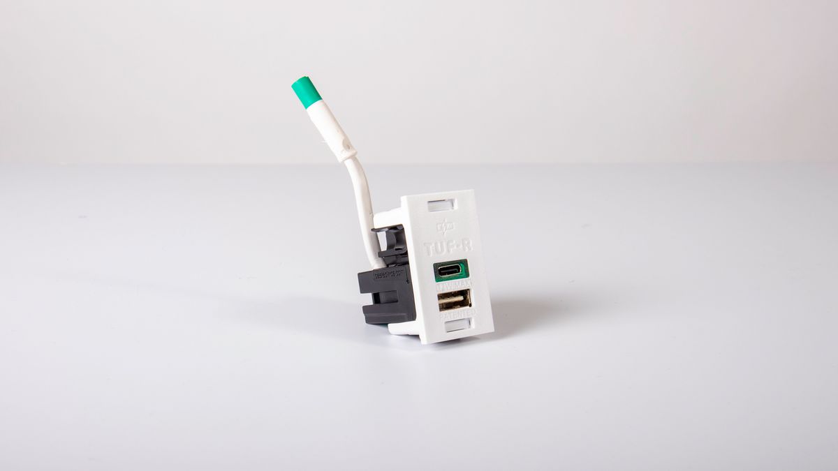 LIBERTY USB Charger QF05 TUF-R/HP avec USB-A/C 12/60W blanc