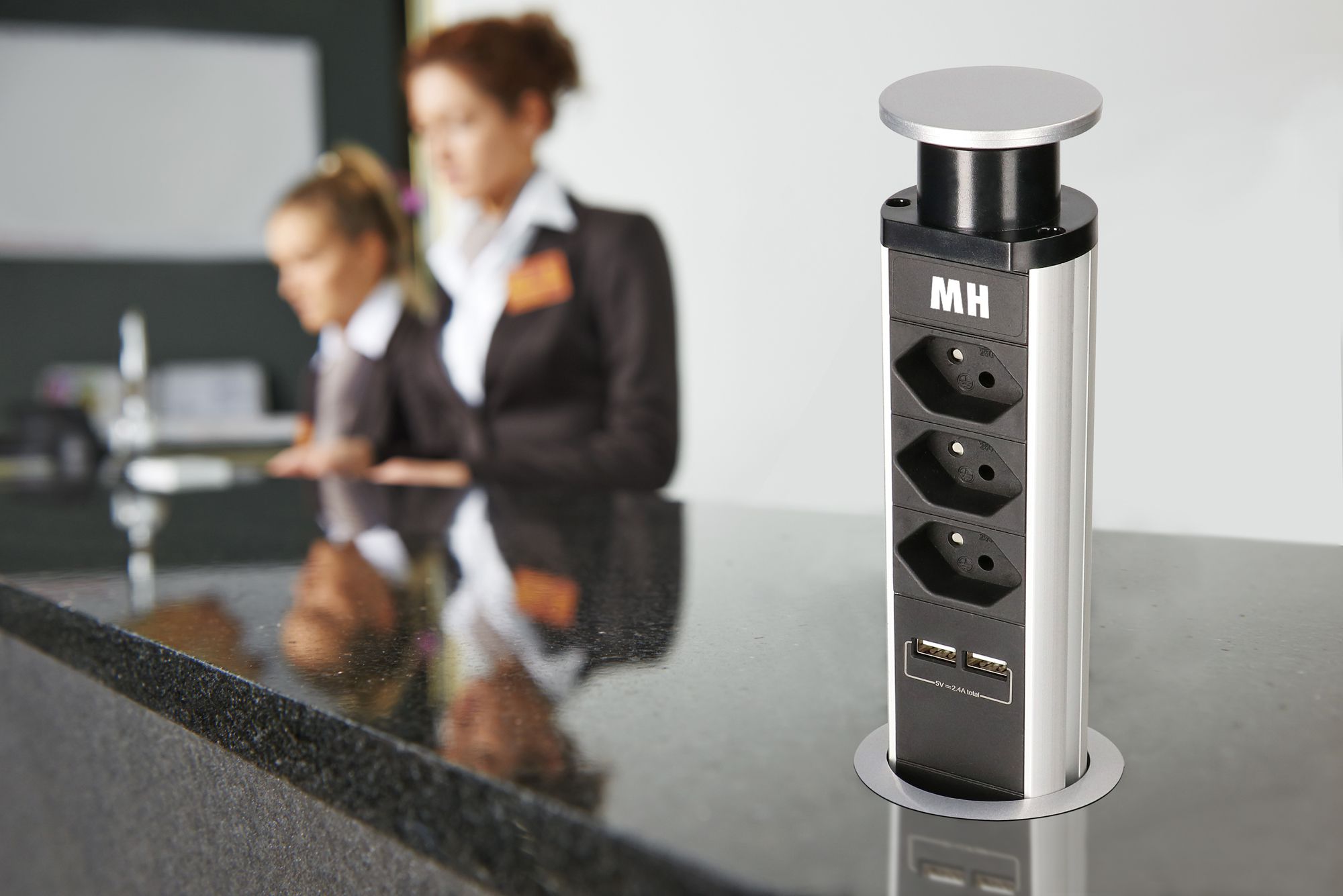 POP-UP Tischsteckdosenleiste / 3x Typ 13 mit BS / 2x USB A 2.4A