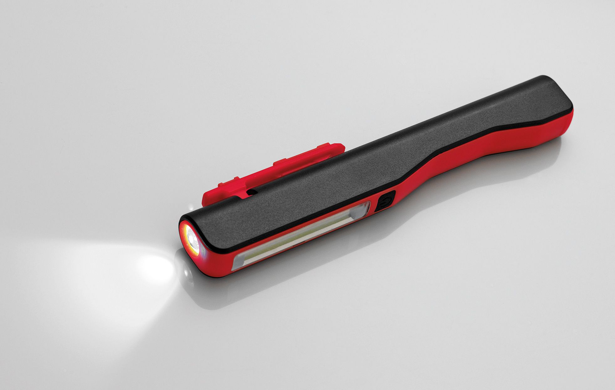 Penna a LED 2 funzioni luminose allogg.: ABS batteria Li-Ion