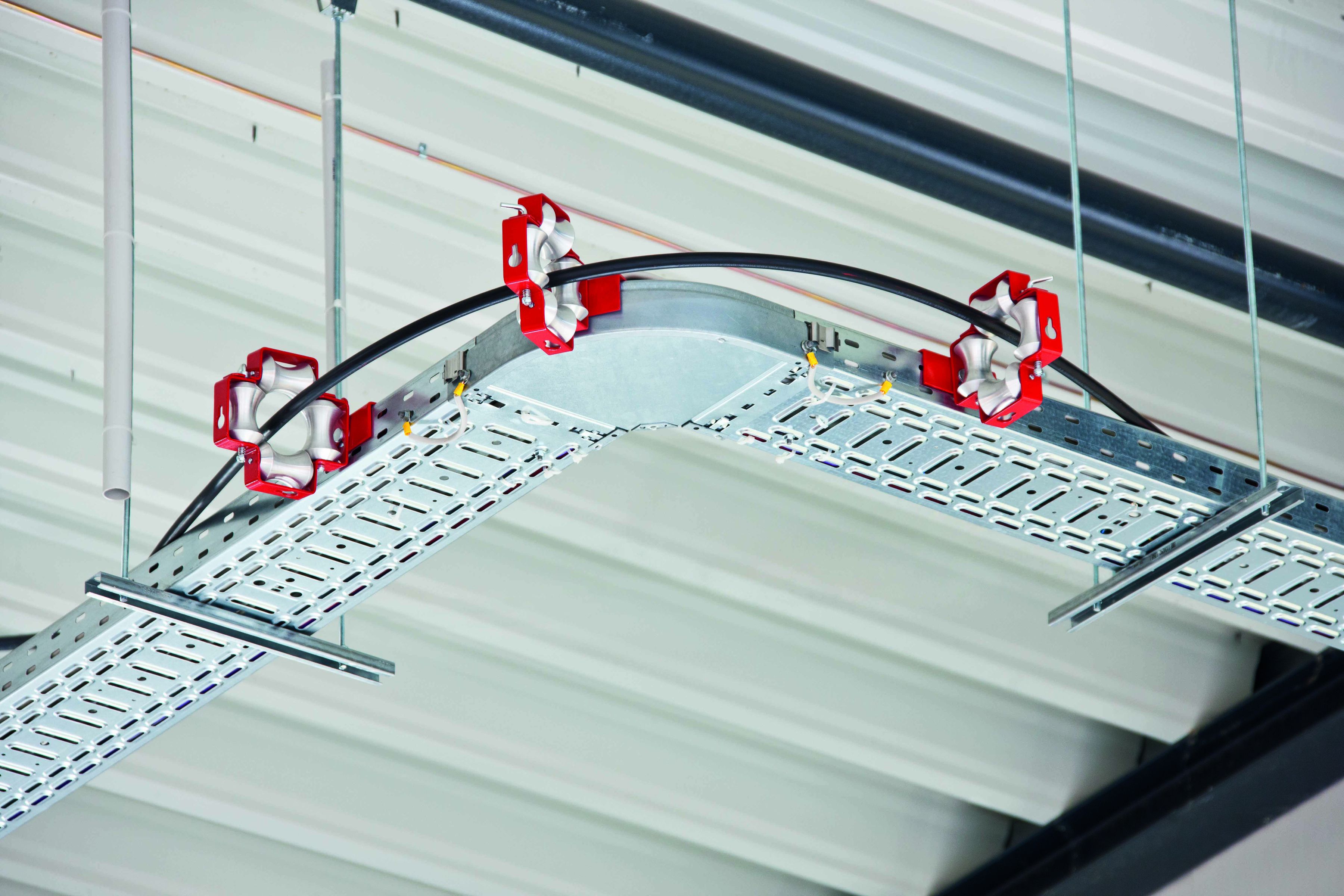 Aide de pose câbles Traces Taximax 4aides déroul. 4supports à vis