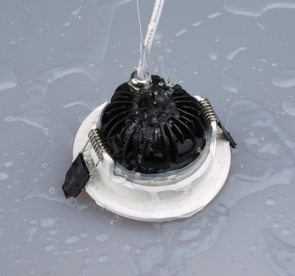 spot encastré à LED SOLV-IP65 Ø68 blanc 3000K 710lm 38°