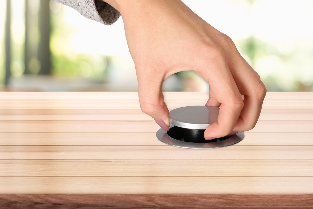 POP-UP Tischsteckdosenleiste / 3x Typ 13 mit BS / 2x USB A 2.4A