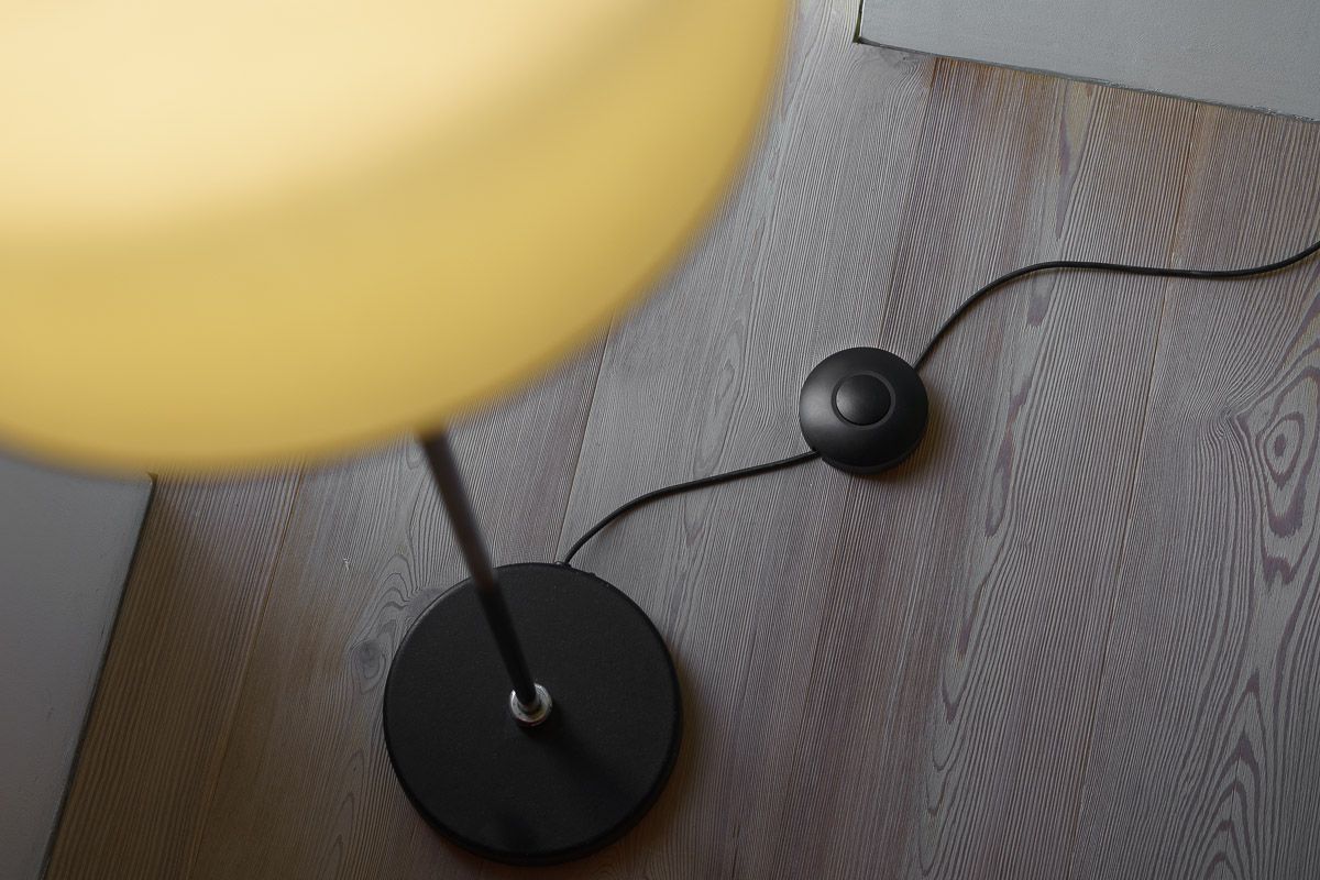 variateur universel au pied LED noir