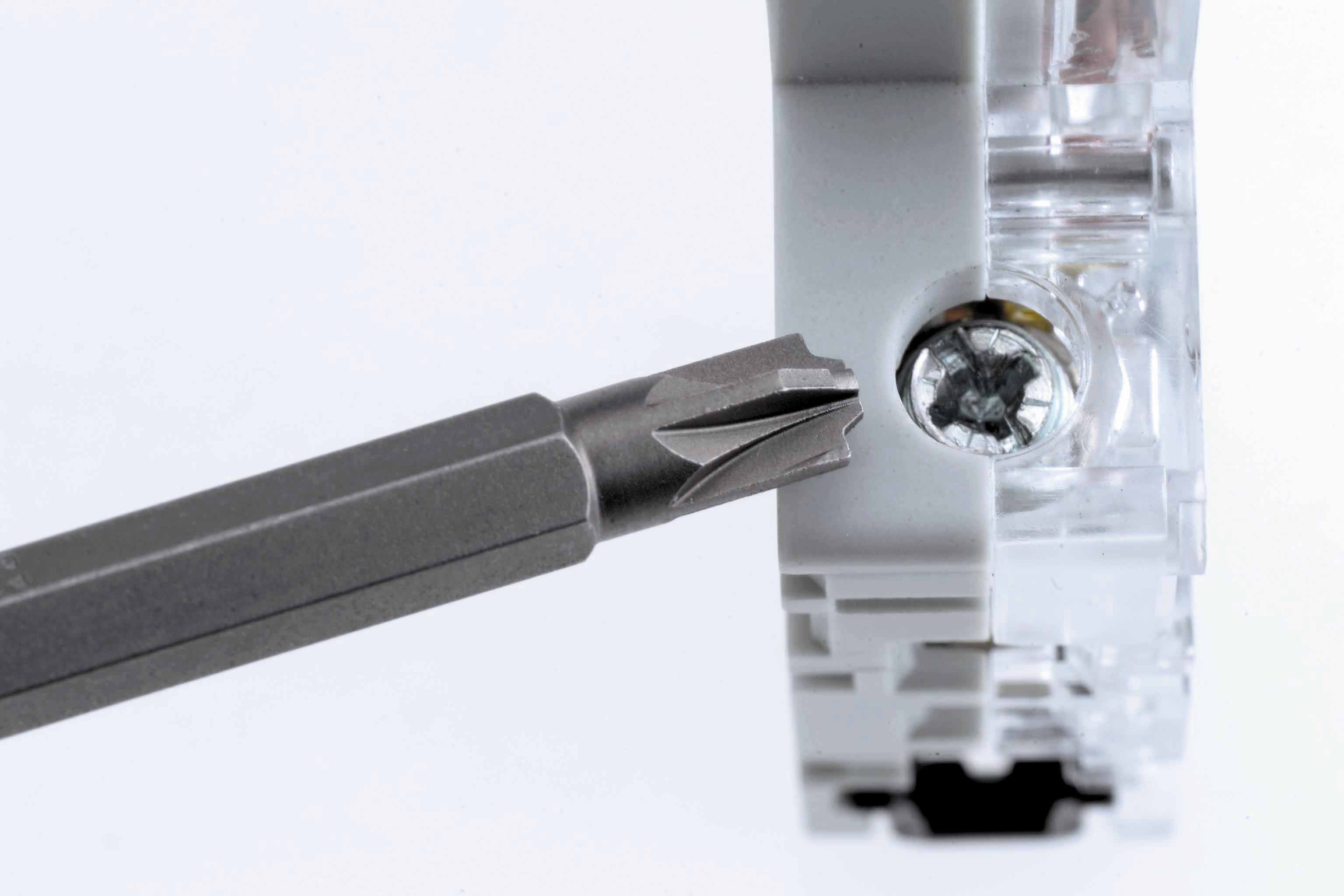 Tournevis spécial avec jeu de profil combiné PZ1 et PZ2