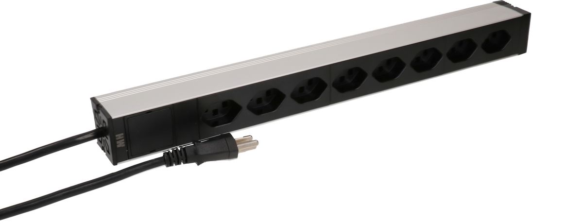 PDU 19 pouce 8x type 23 90° noir 1U