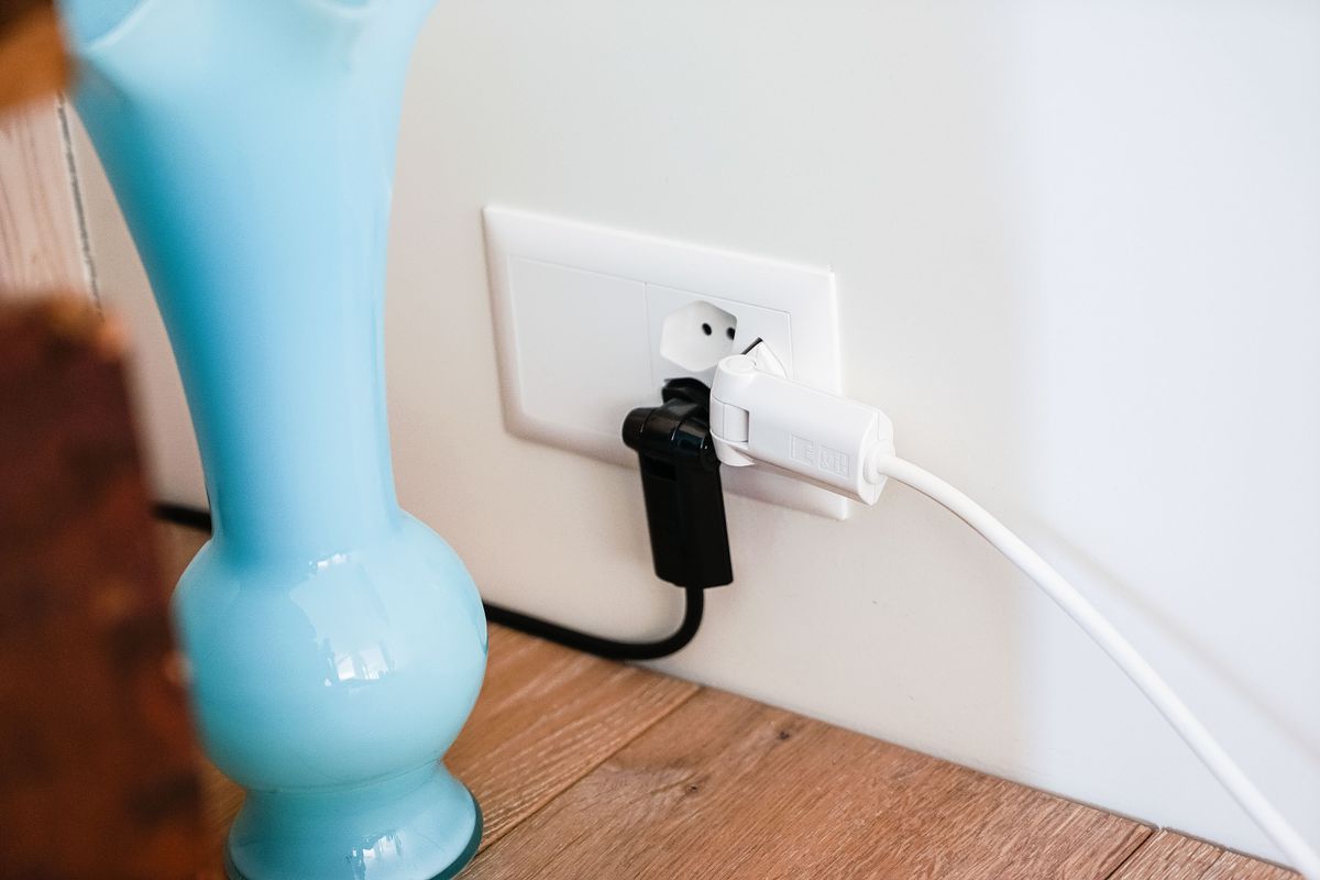 TD câble secteur H05VV-F3G1.0 3m noir clip-clap type 12