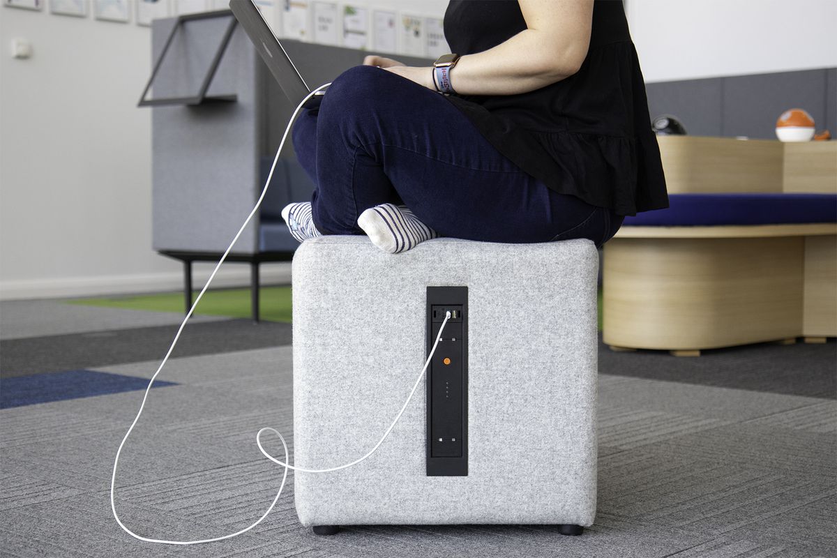 LIBERTY USB Charger QF05 TUF-R/HP avec USB-A/C 12/60W noir