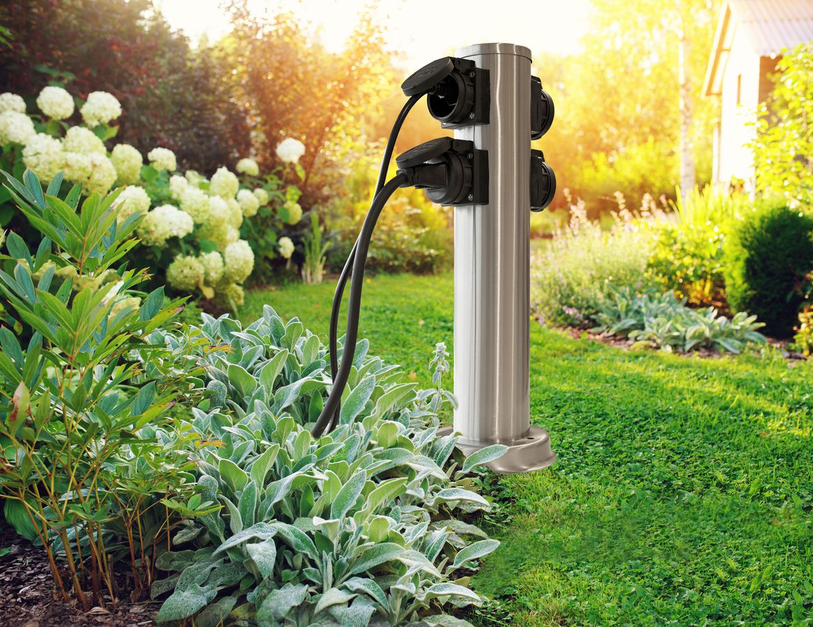 colonne de prises de jardin 4x type 13 IP55 rond acier