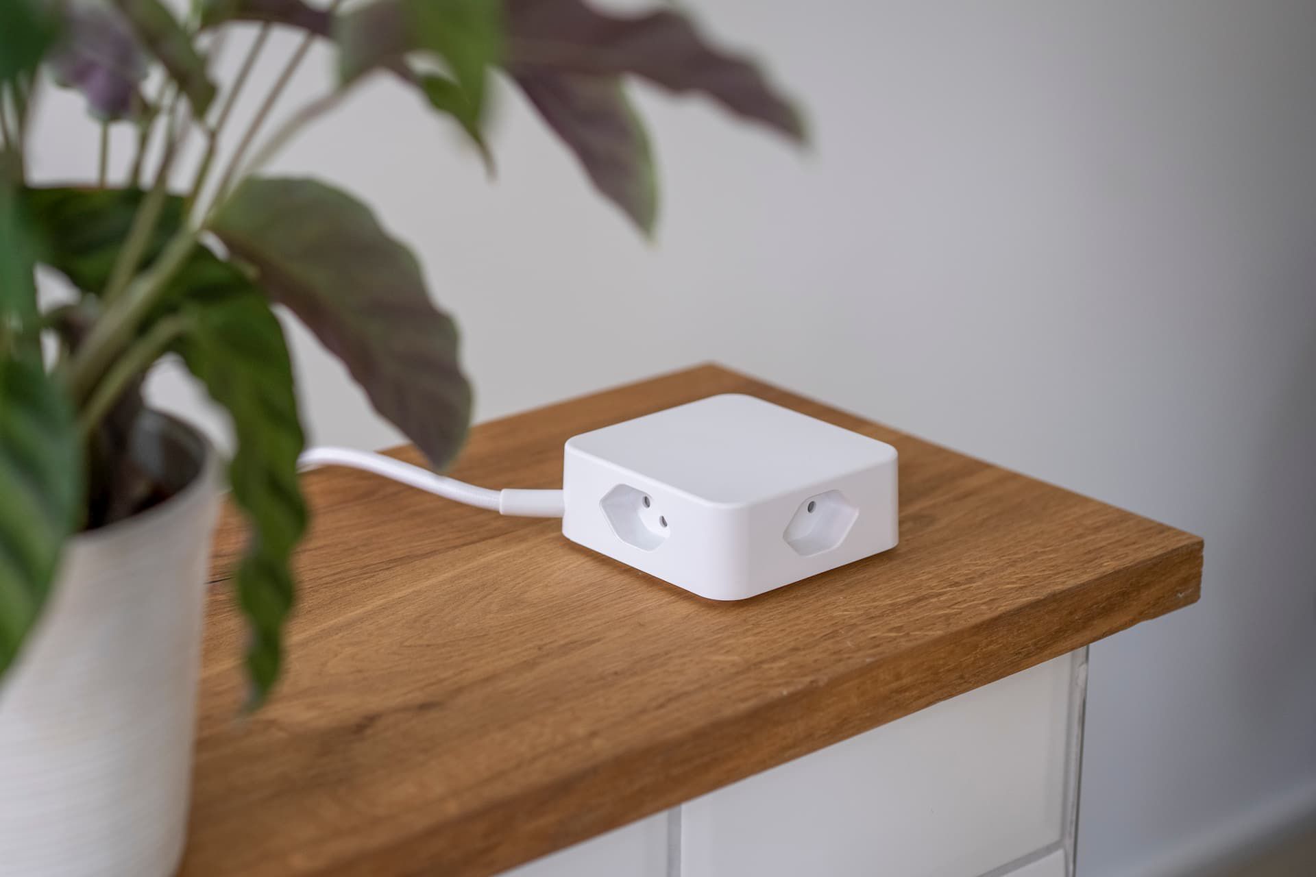 multiprise Cube 3x type 13 blanc / turquoise USB 2m clip-clap