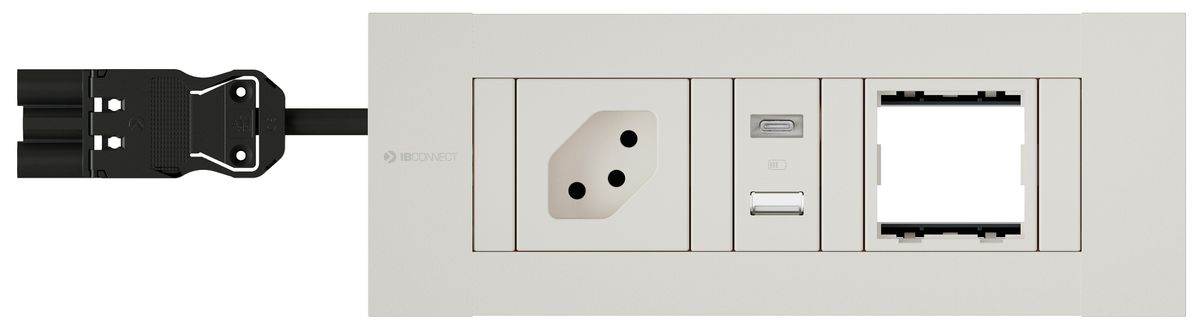 INTRO2.0 bloc multiprise blanc 1x type 13 1x USB-A/C 1x vide