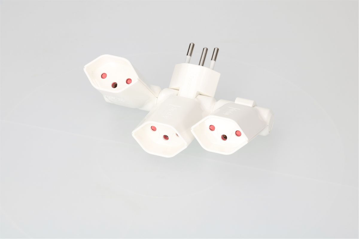 multi adaptateur clip-clap 3x type 13 3 pôles blanc BS