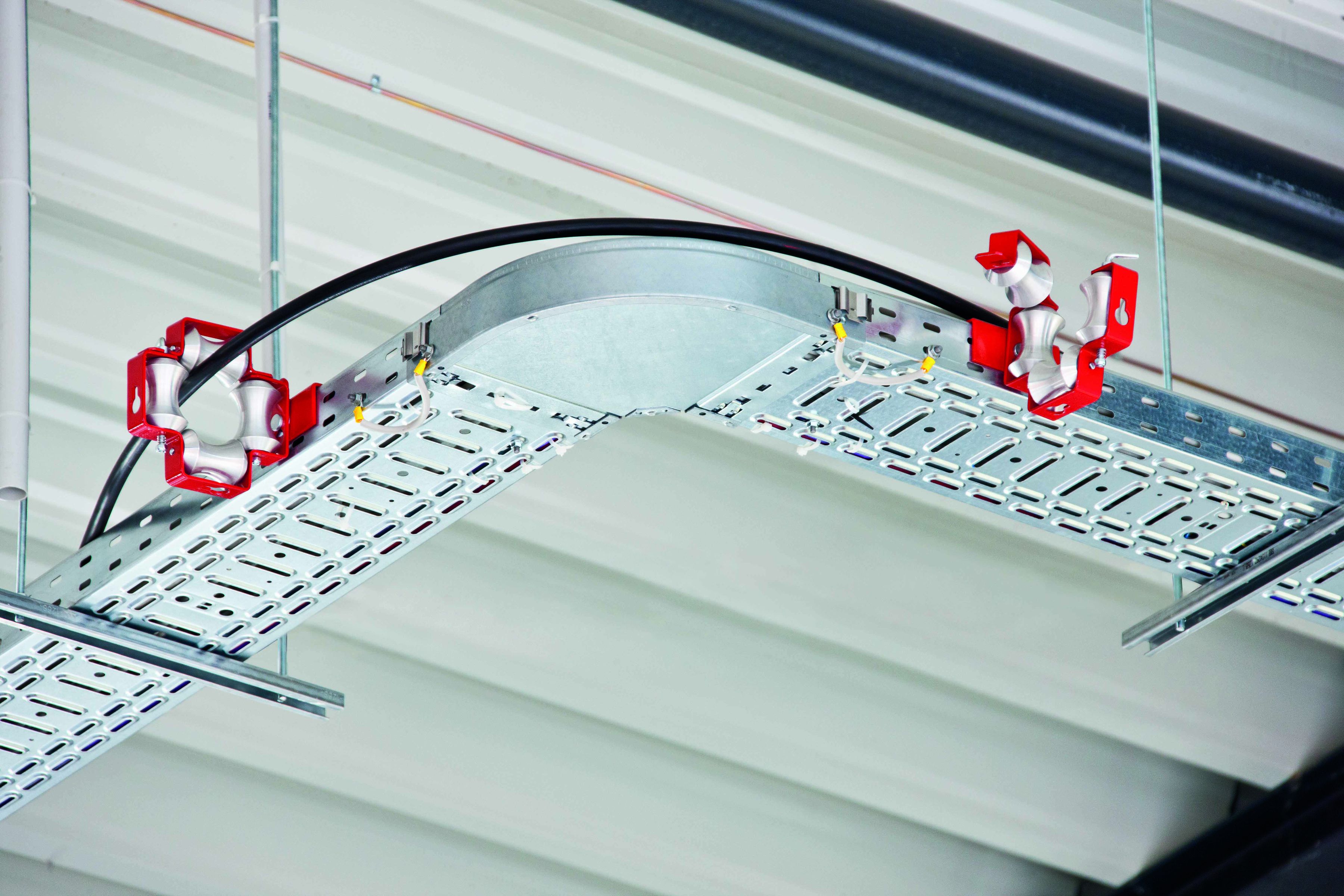 Aide de pose câbles Traces Taximax 4aides déroul. 4supports à vis