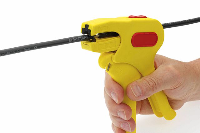 Pince à dénuder automatique