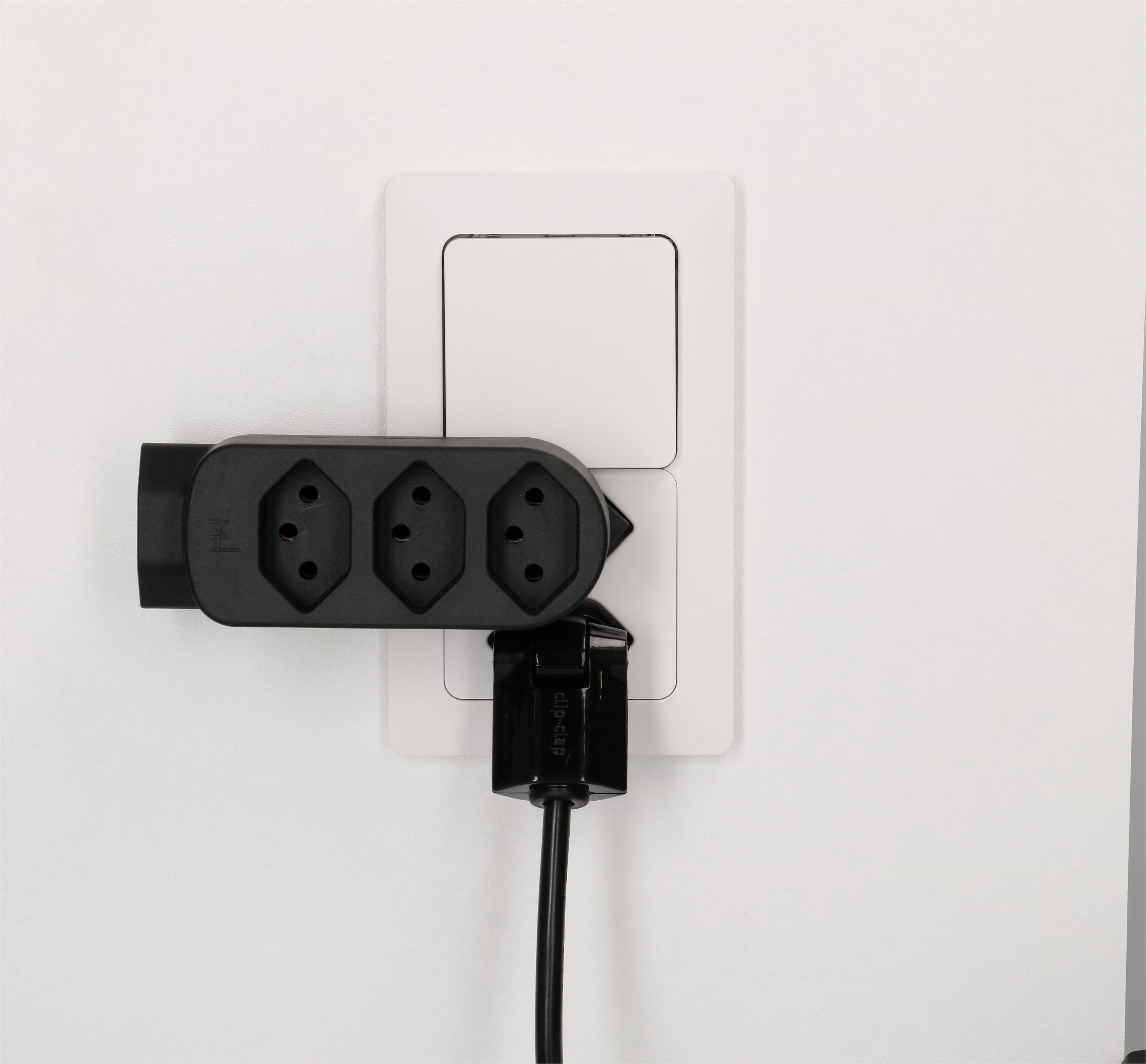 multi adaptateur ADAPT 2x type 13 blanc rotatif inter. Green+Fair