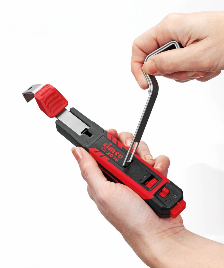 Système de couteaux pour câbles