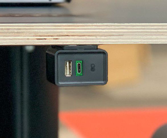 LIBERTY unité de prise de courant Piccolo +USB-A/C 12/60W noir