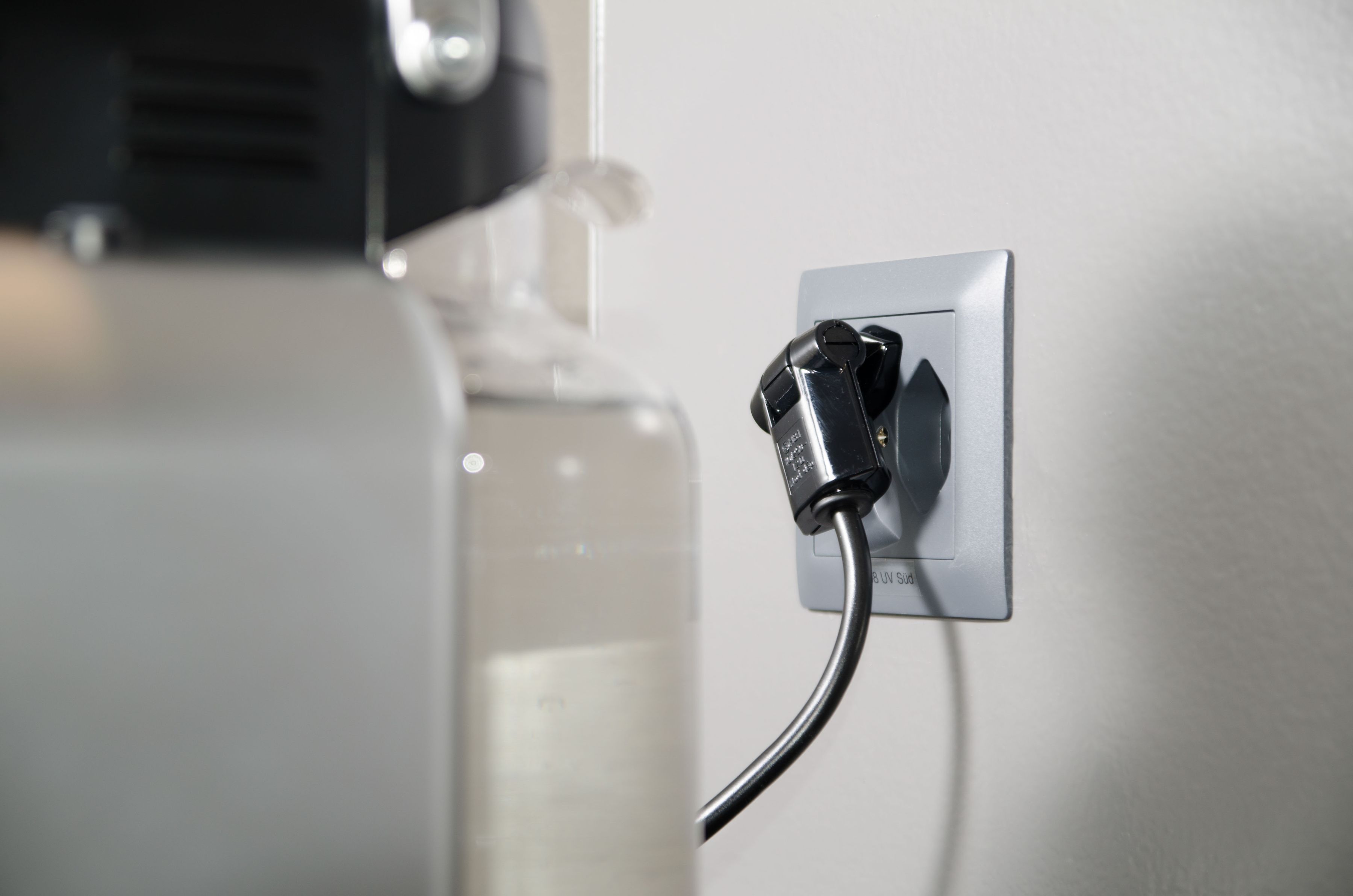 TD câble secteur H05VV-F3G1.0 3m noir clip-clap type 12