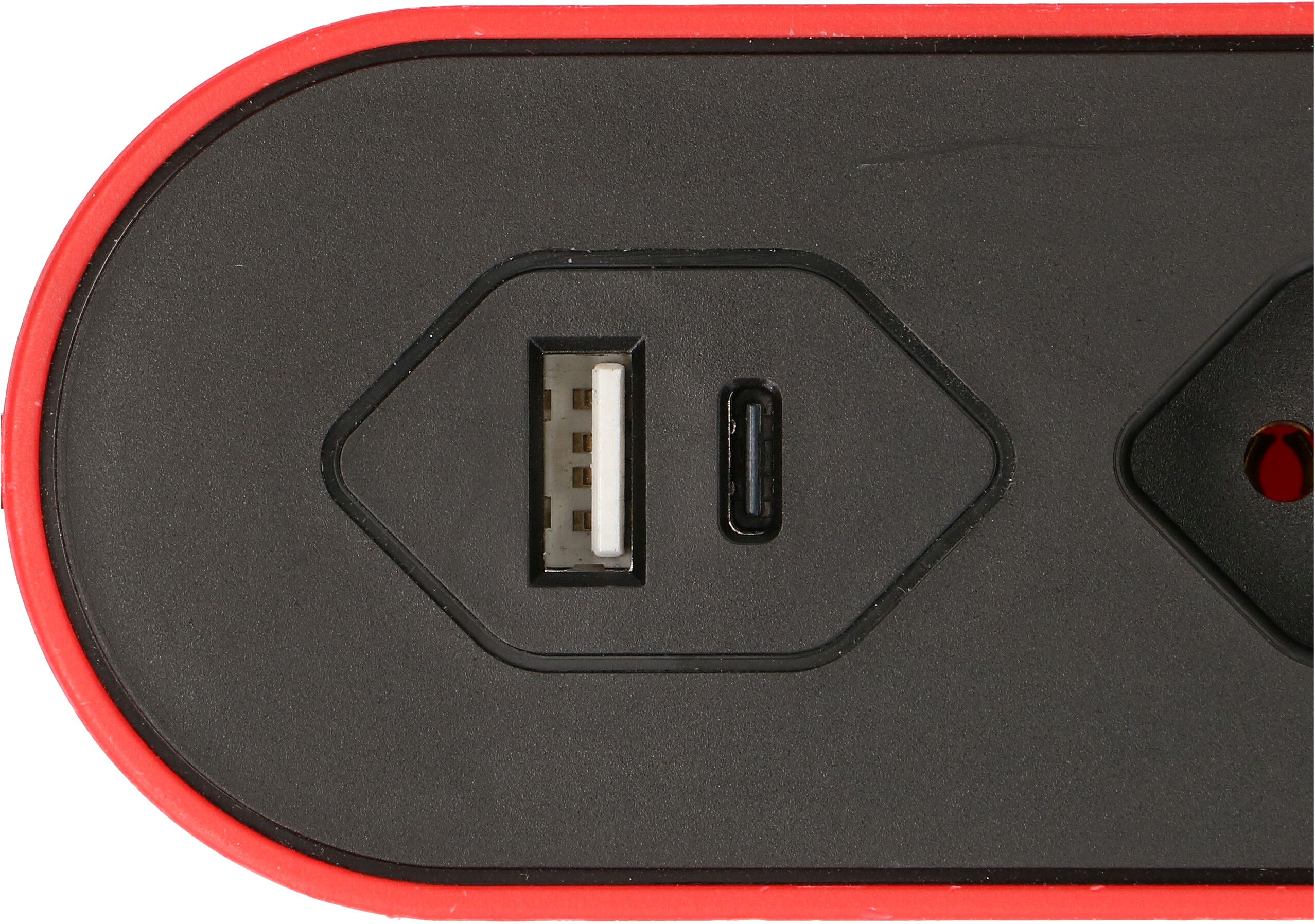 multipresa Design Line 5x tipo 13 USB A+C ro/ne interr. 2.2m pia.