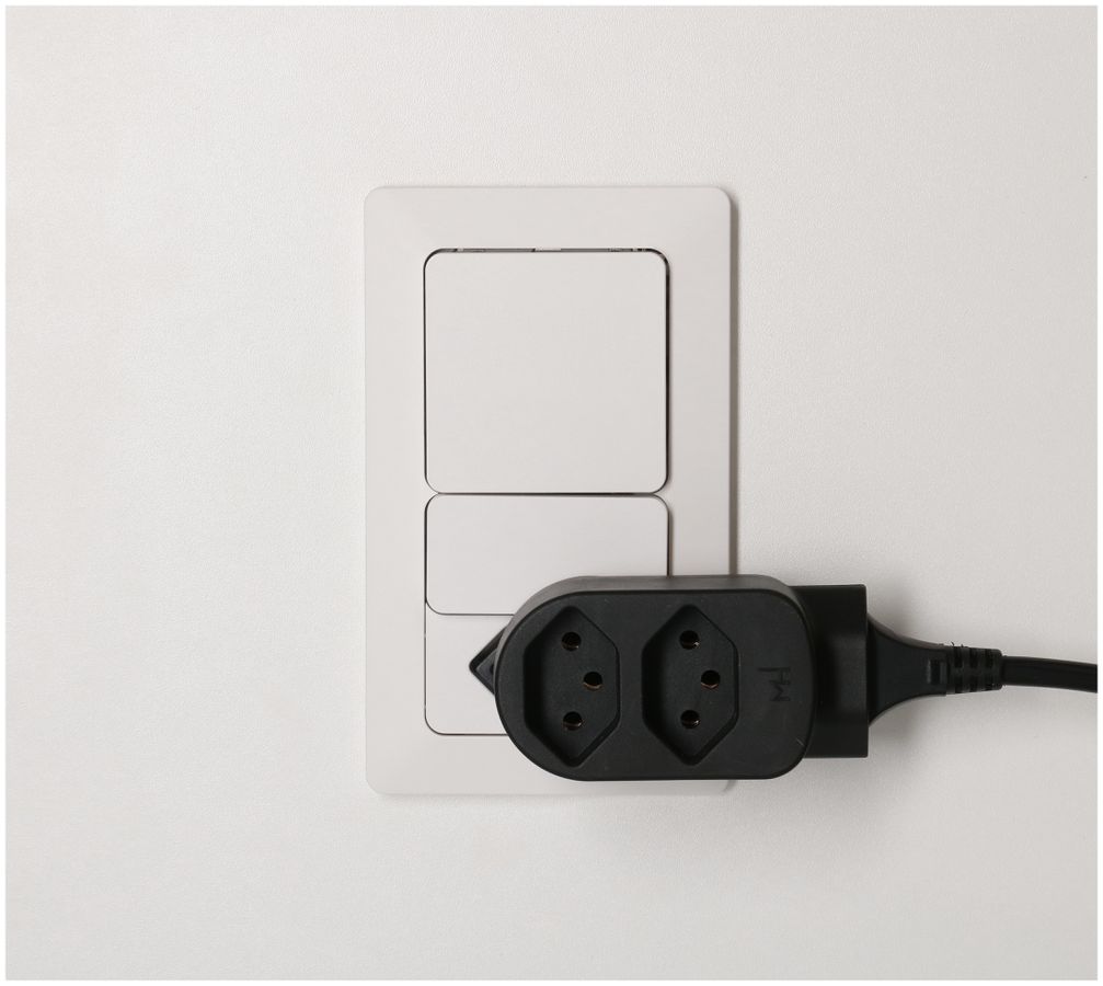 multi adaptateur ADAPT 2x type 13 blanc rotatif inter. Green+Fair