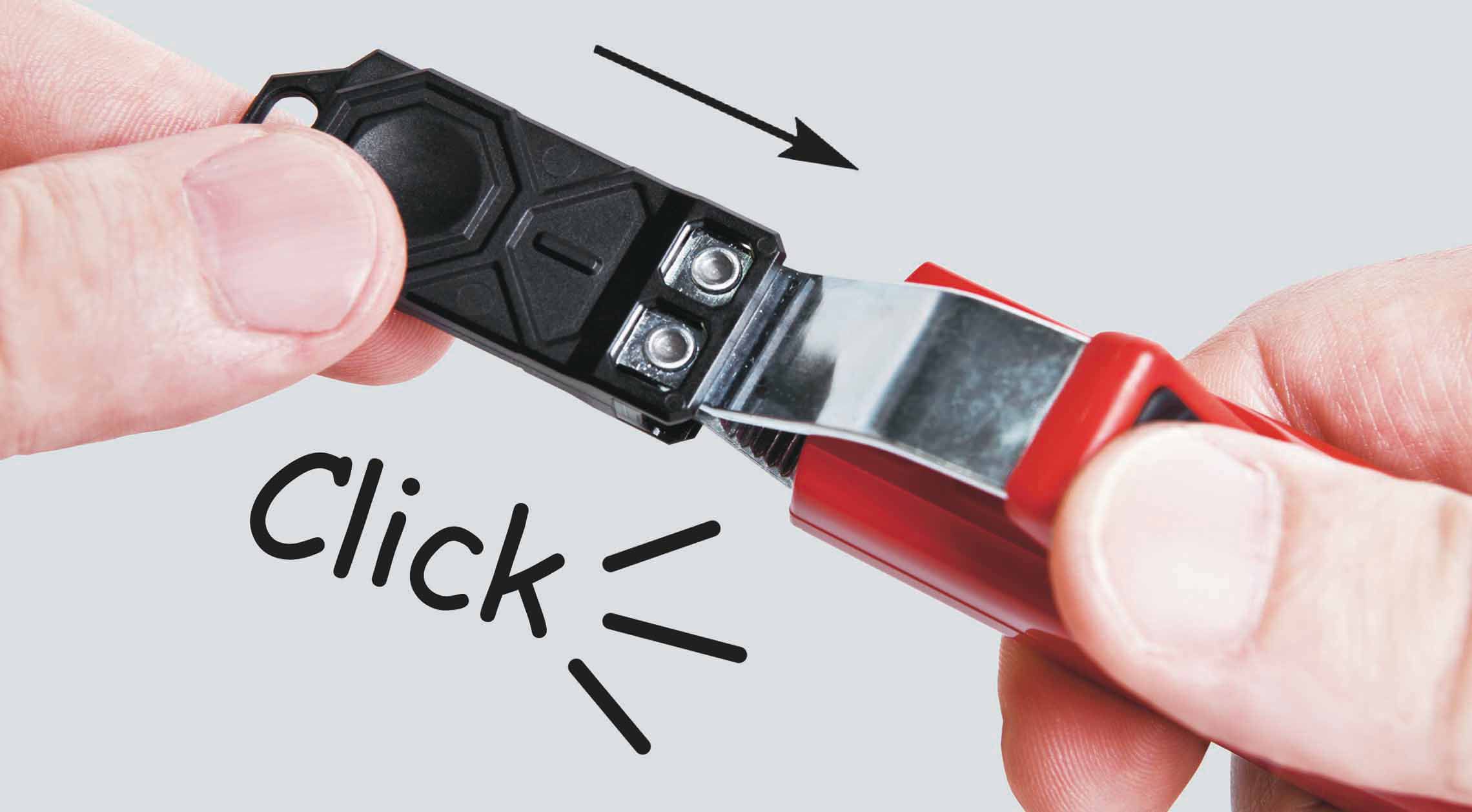 Couteau pour câbles de 8 à 28 mm de diamètre revêtu de TIN