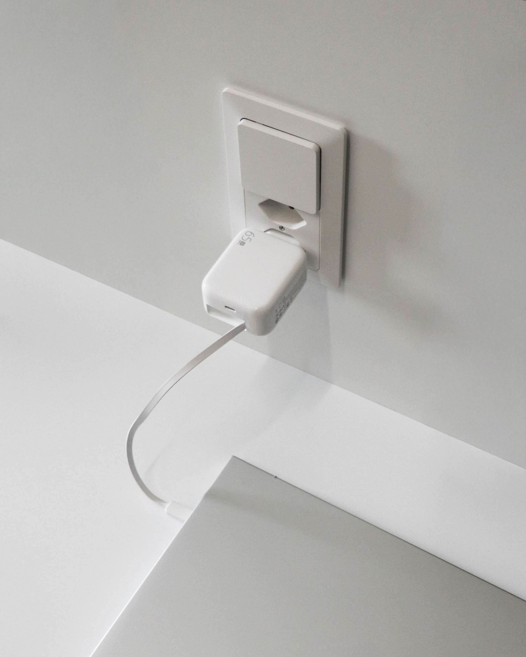 USB Schnellladeadapter GaN 1x USB-C Kabel 1x USB-C PD/QC 65W ws