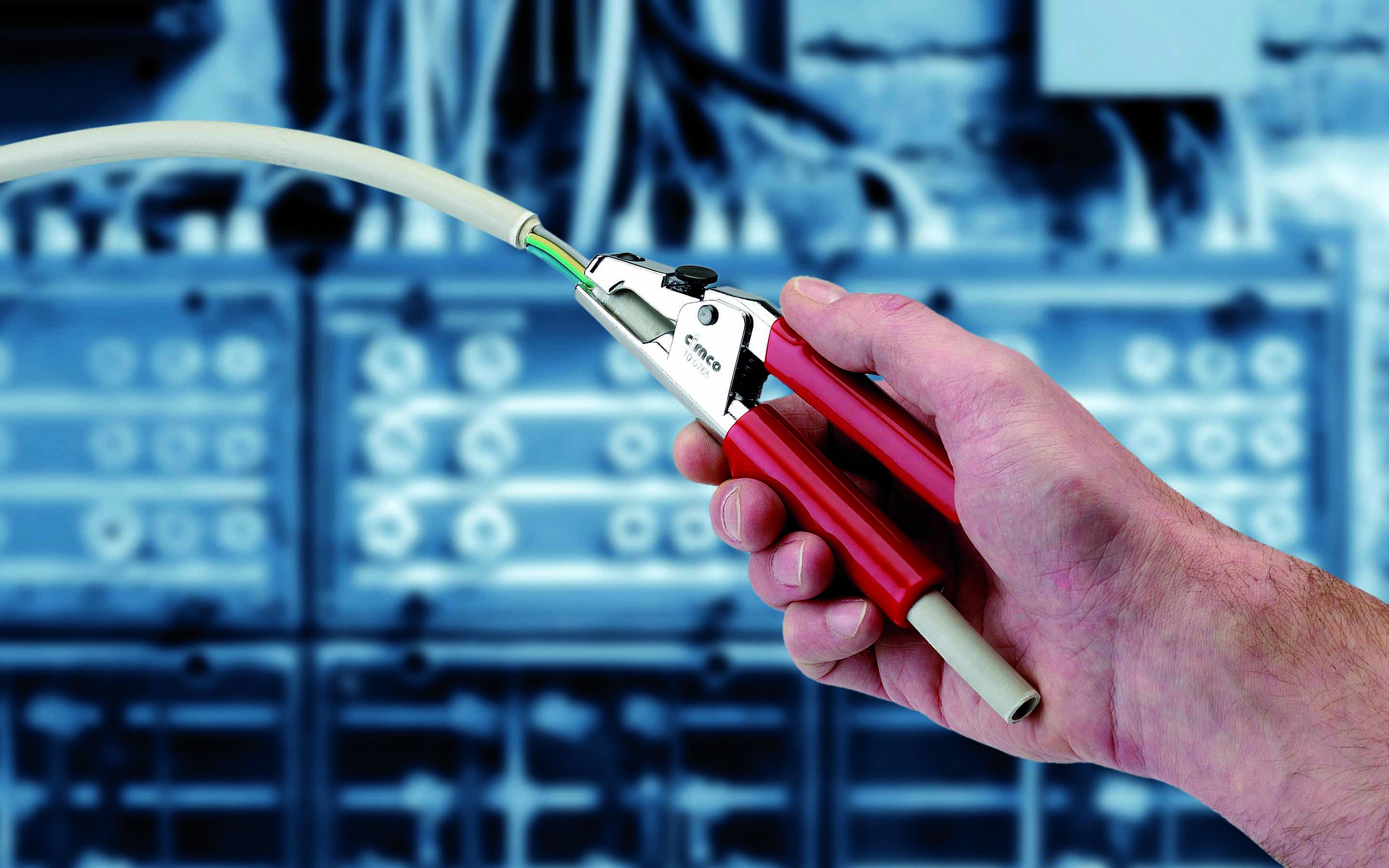 Abmantelzange Kaiman für Feuchtraumkabel bis 12mm Durchmesser