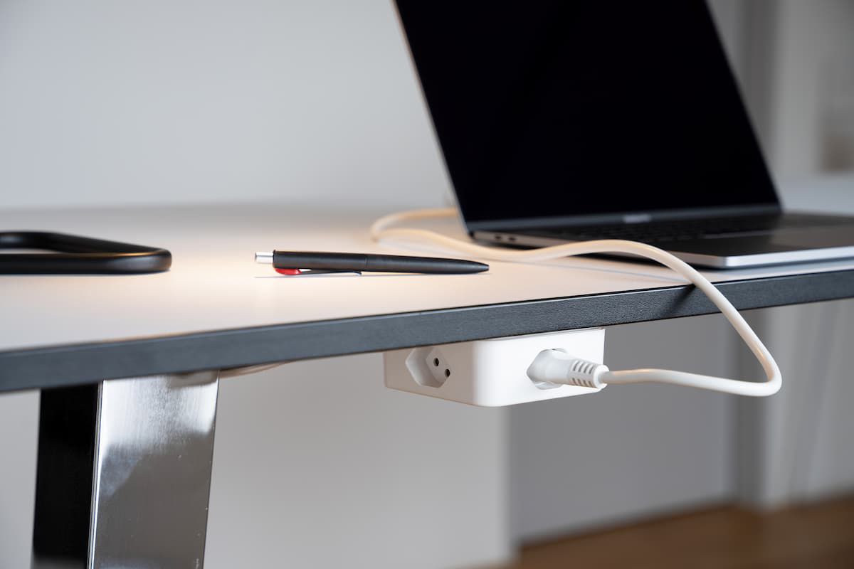 multiprise Cube 3x type 13 blanc / turquoise USB 2m clip-clap